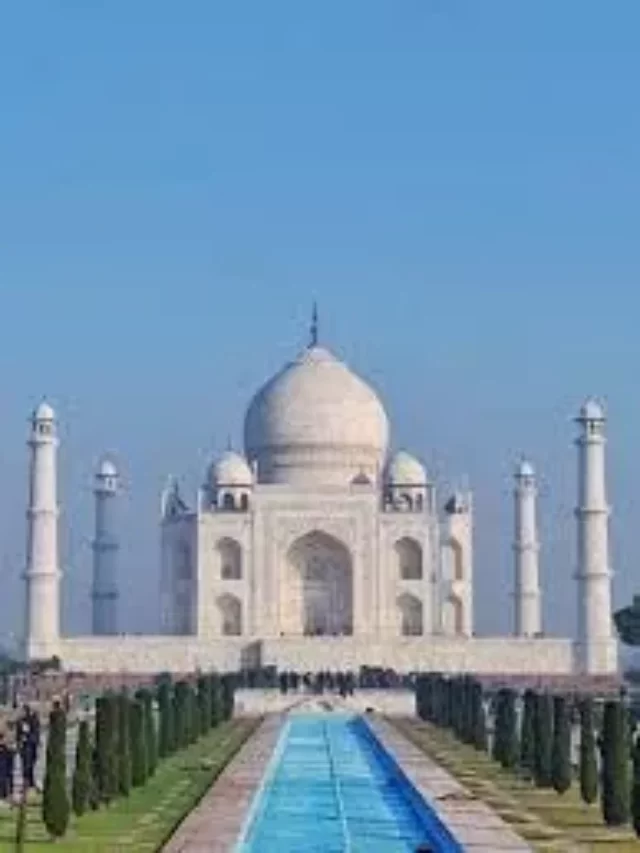 10 Lines Essay on Taj Mahal in English